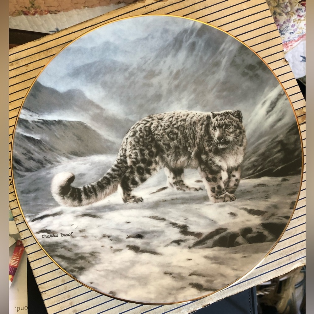 Snow Leopard Decorative Plate 1991 Fleeting Encounter